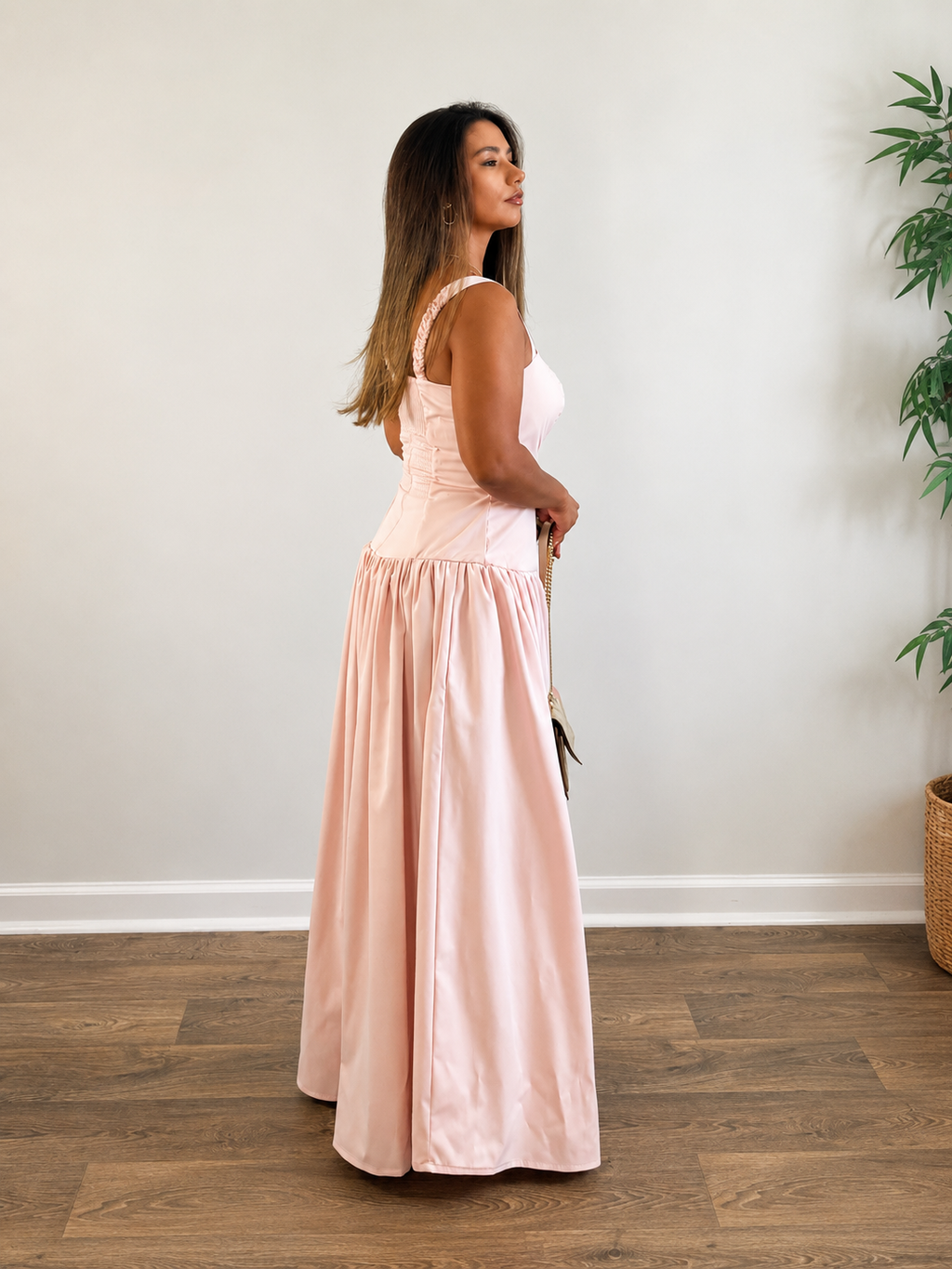 Rosé Elegance Midi Dress