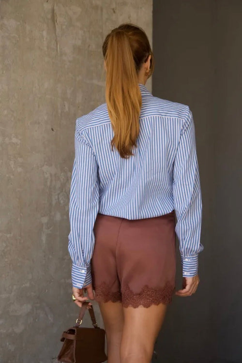 BLUE STRIP TIE SHIRT